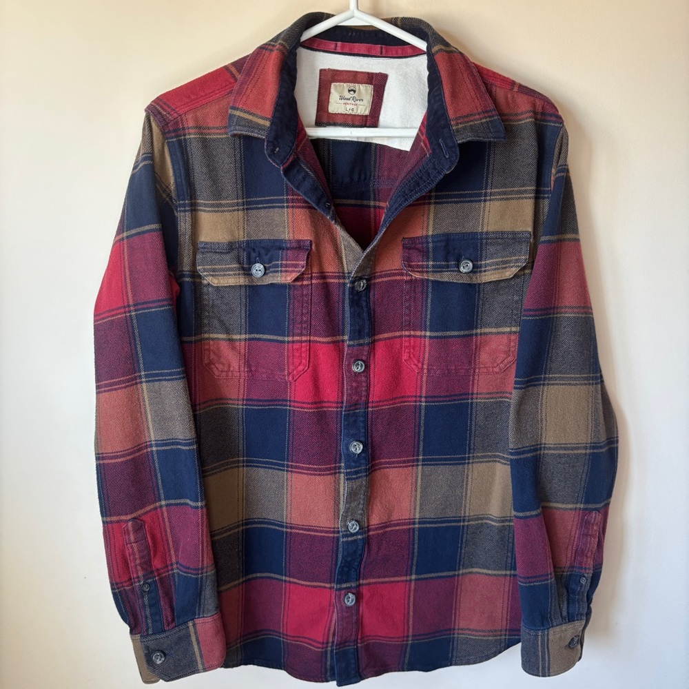 Wind River Men’s L Red Blue Yellow Plaid Casual Button Down Shirt